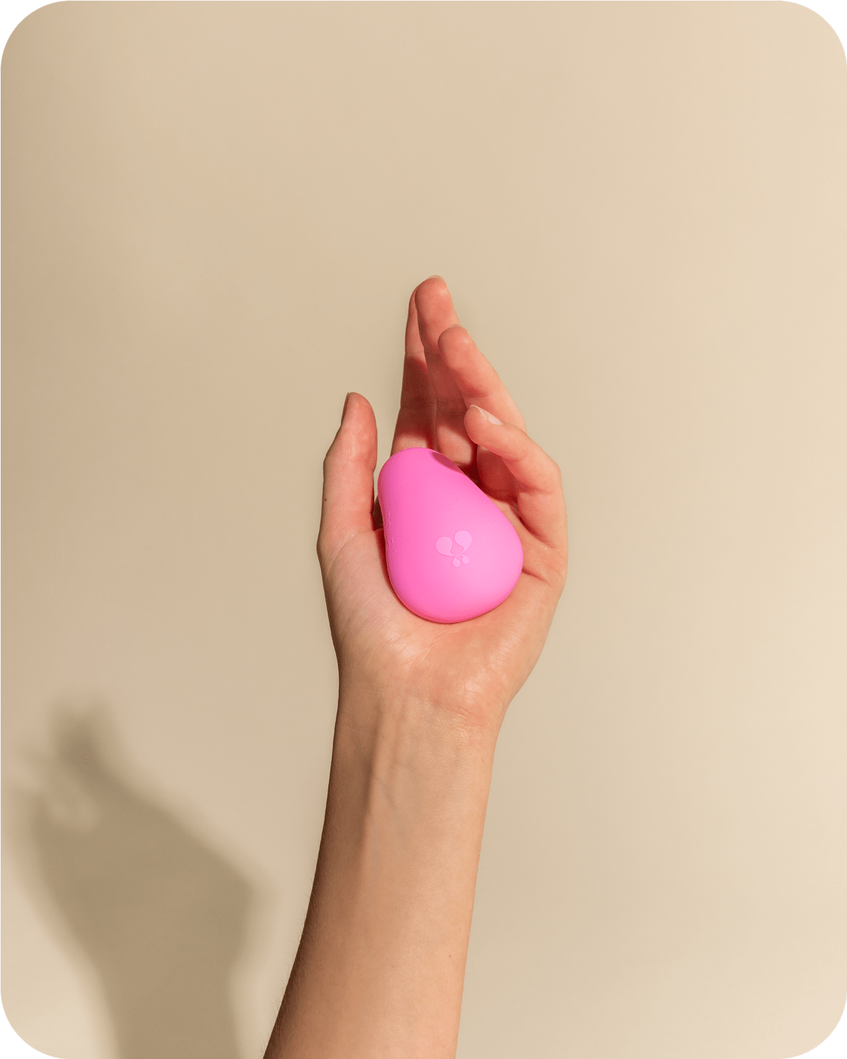 fannie pebble - flexible external vibrator - hands